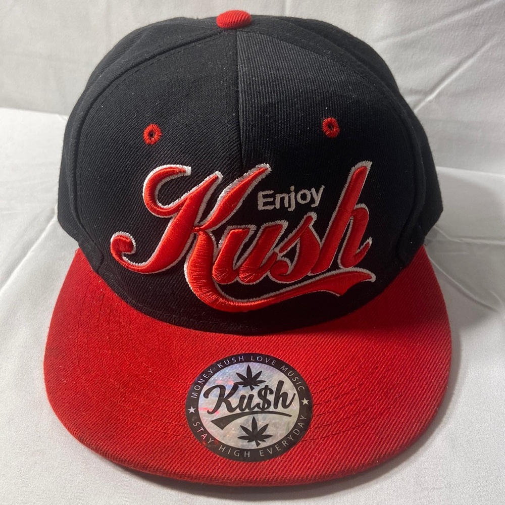 Enjoy Kush Black/Red SnapBack‎ Hat